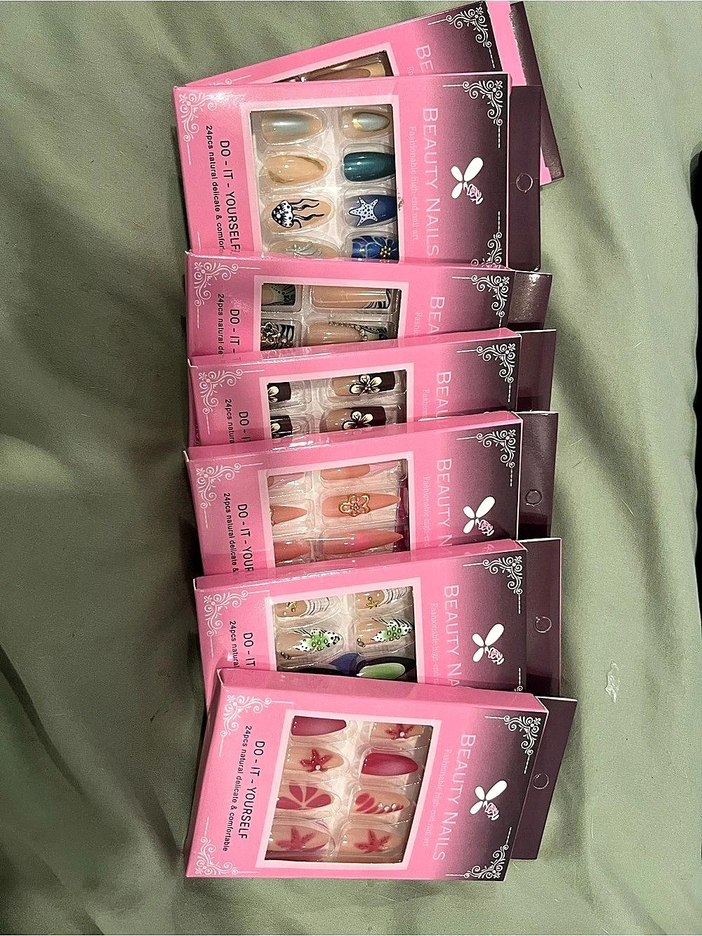 Press on nails bundle - set of 7